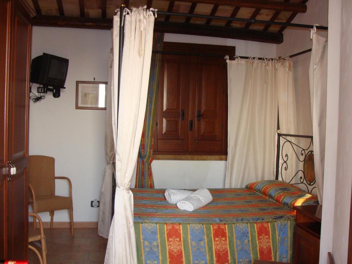 Baglio Cofano Rooms & Relax كوستوناتشي الغرفة الصورة